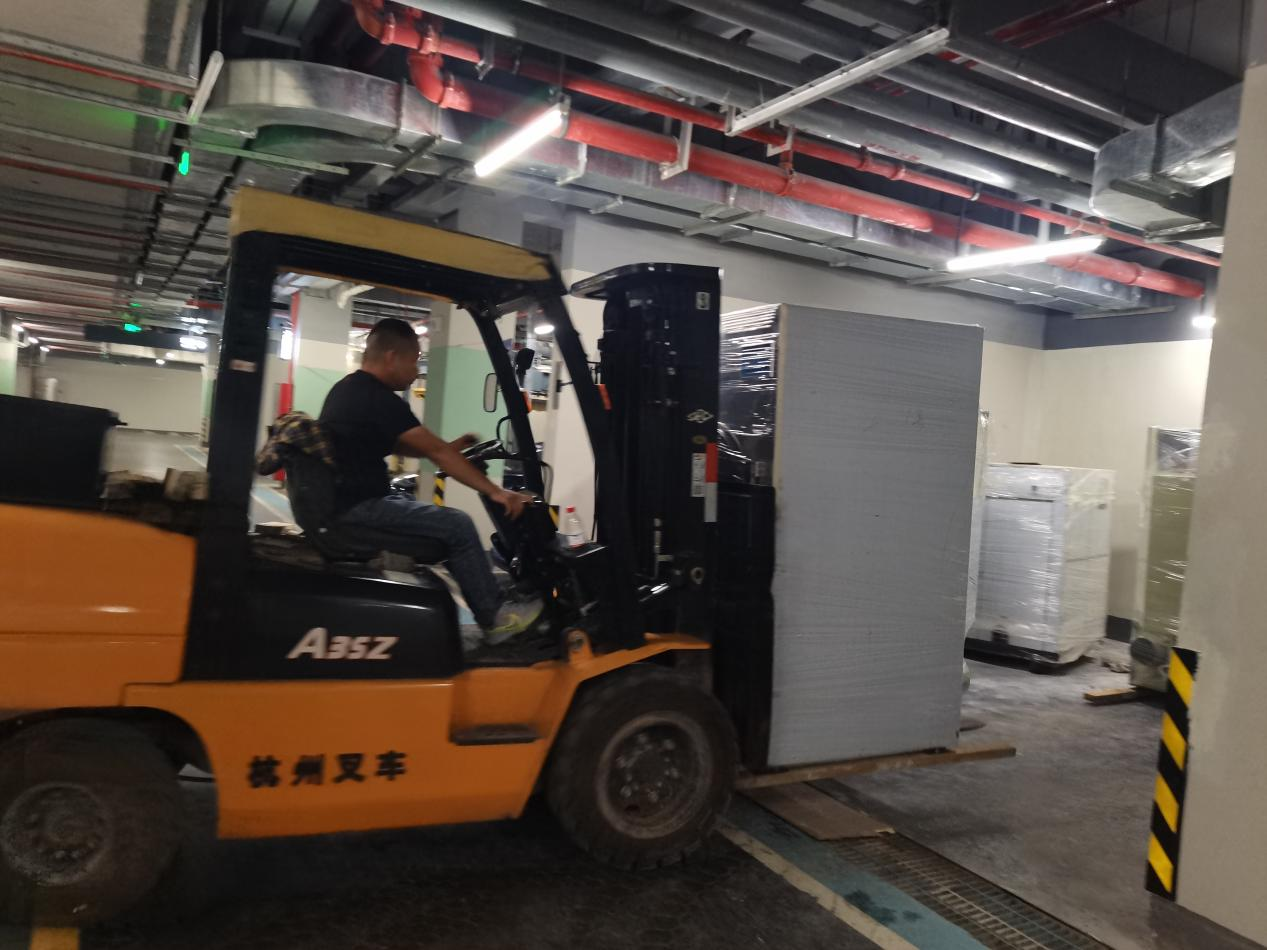 廣州工業小型洗衣機如何讓快捷酒店布草成本驟降40%?珠江源頭工廠真材實料破解周轉難題